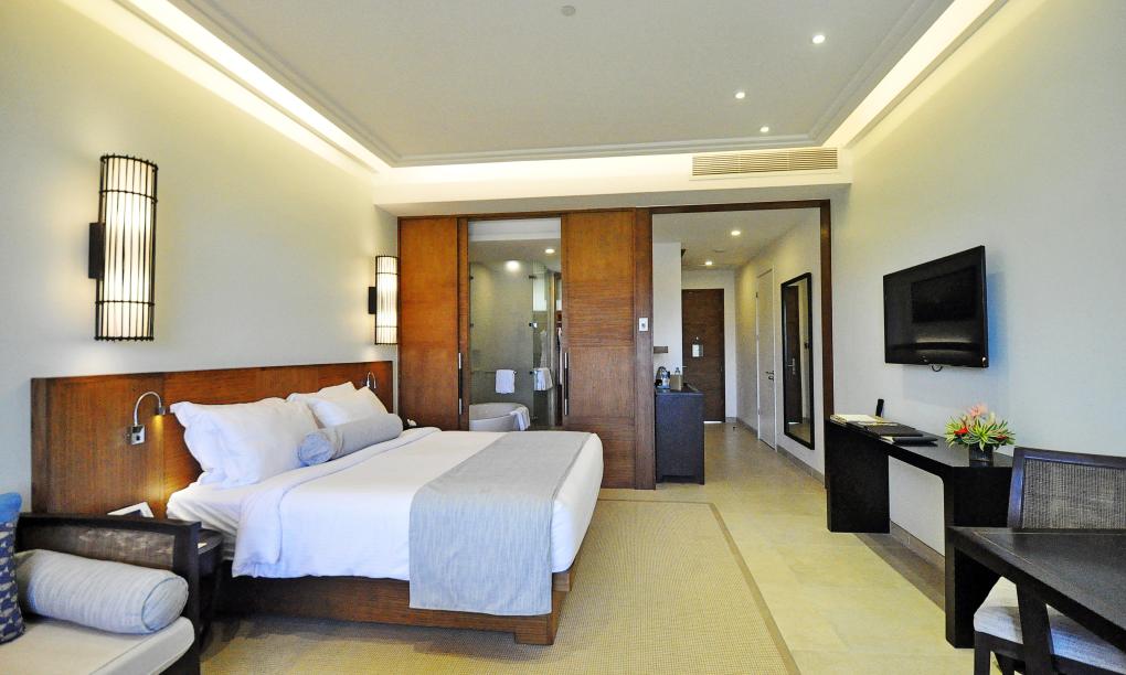 Savoy Resort & Spa - Deluxe Grand Vista Piscina