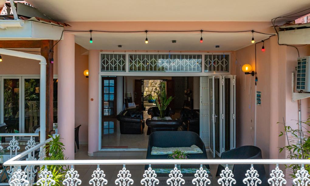 Glacis Heights Villa