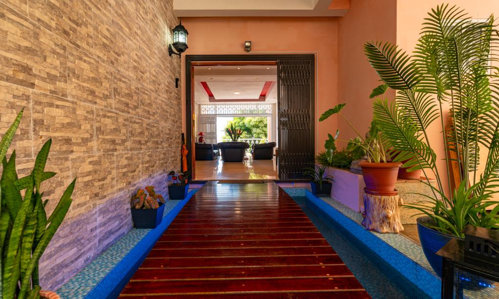 Glacis Heights Villa