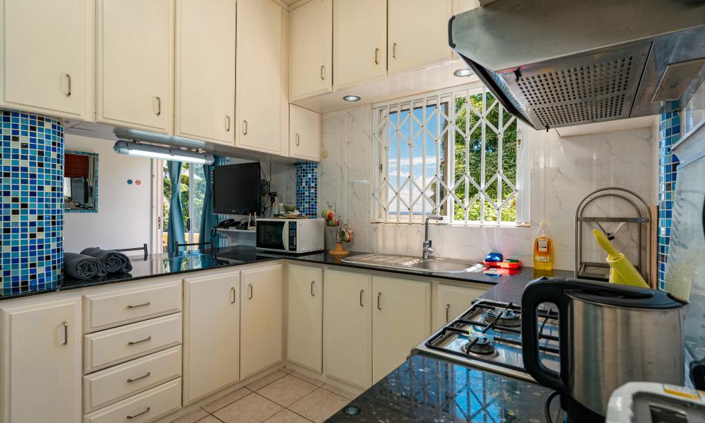 Glacis Heights Villa - 1-Bedroom Apartment