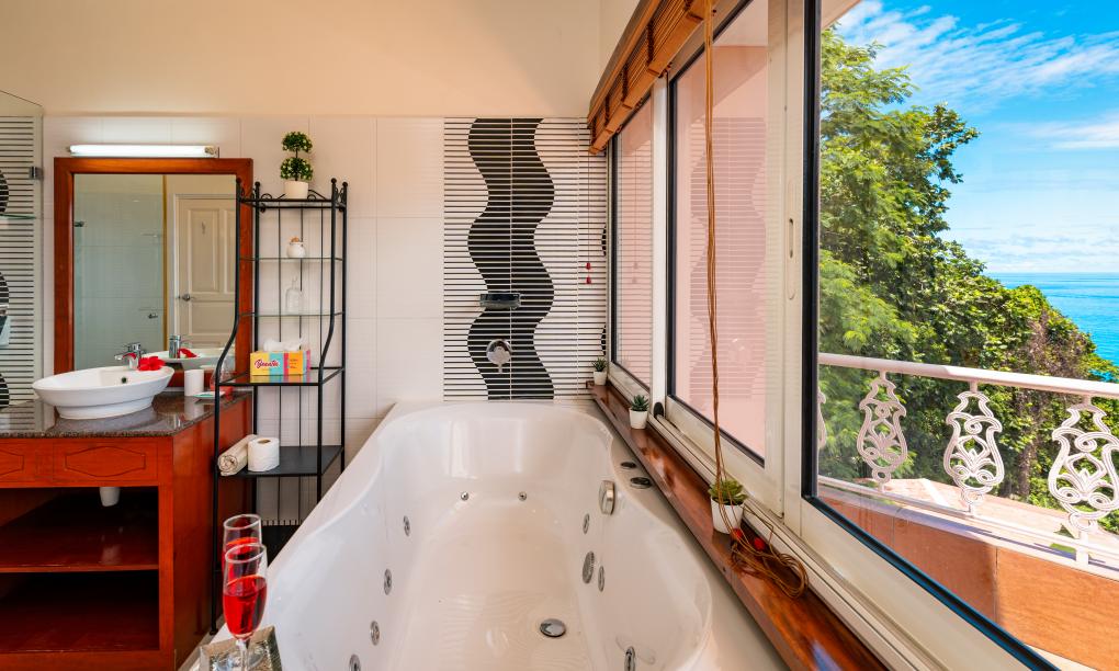 Glacis Heights Villa - Executive Deluxe