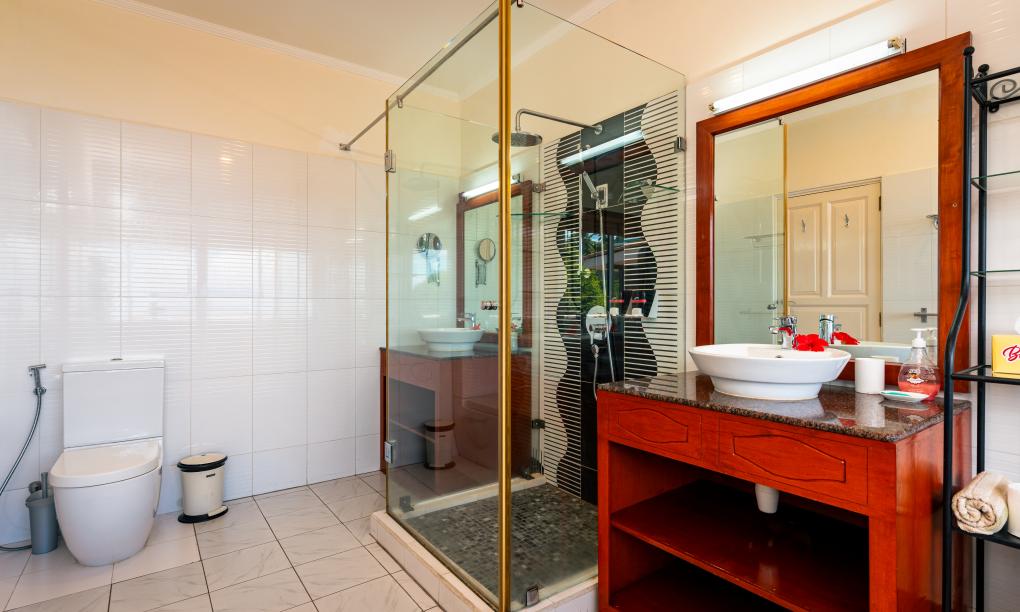 Glacis Heights Villa - Executive Deluxe