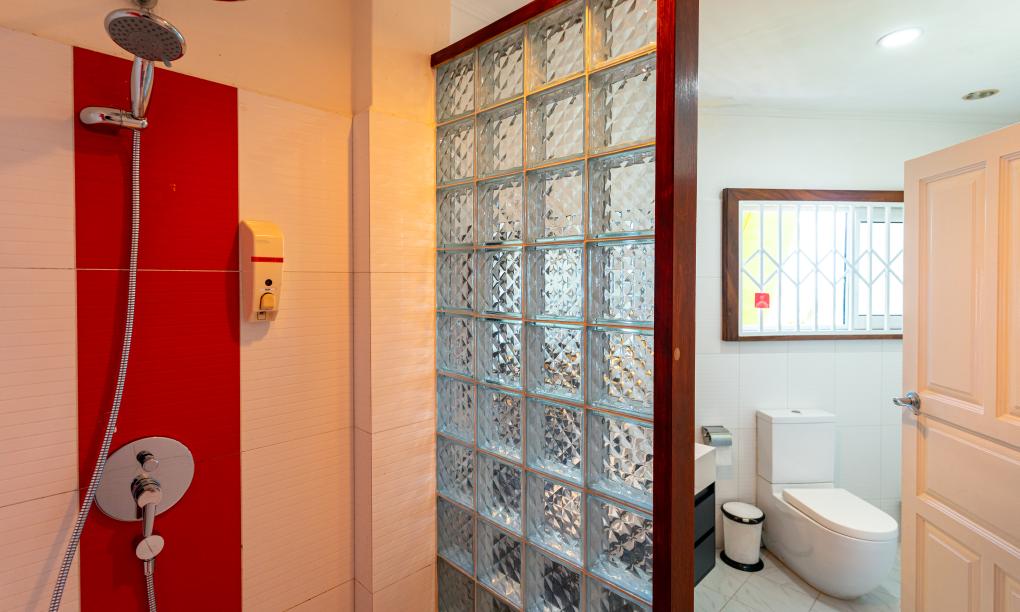 Glacis Heights Villa - Standard