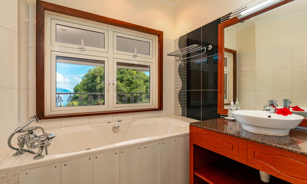 Glacis Heights Villa - Superior Deluxe