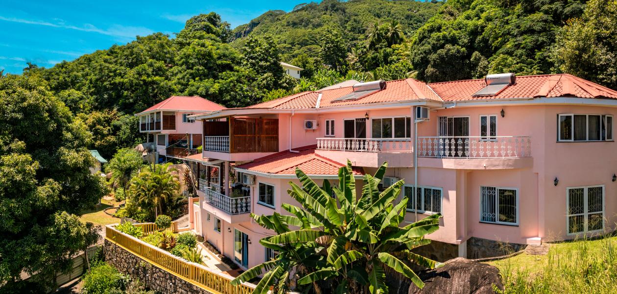 Glacis Heights Villa - Foto 1