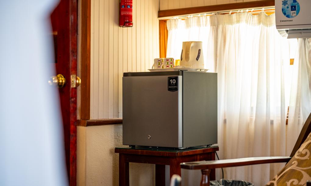 Carana Hilltop Villa - Attic Room