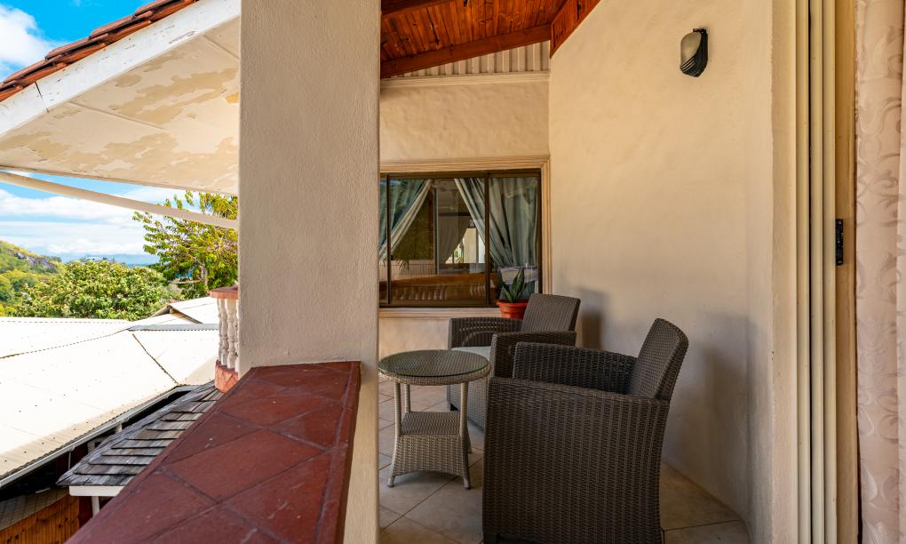 Carana Hilltop Villa - Whole Villa