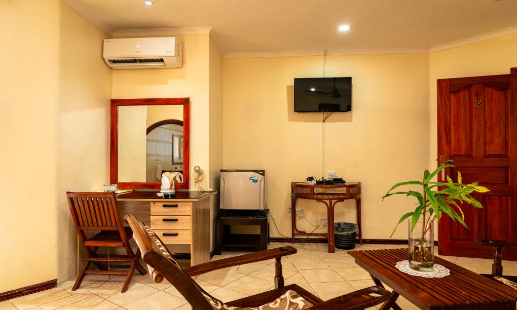 Carana Hilltop Villa - Large Superior Room