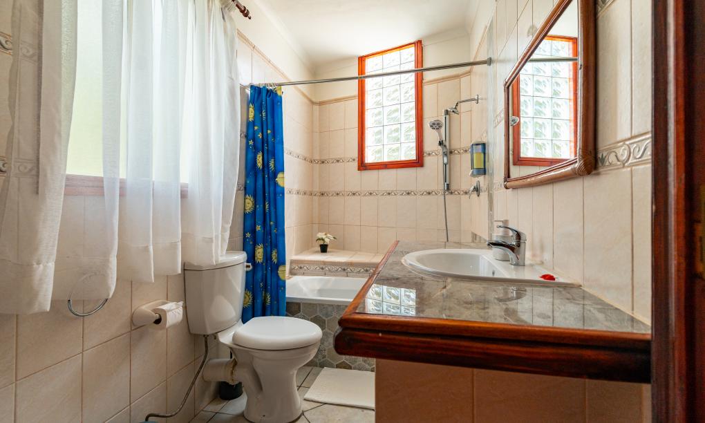 Carana Hilltop Villa - Standardzimmer