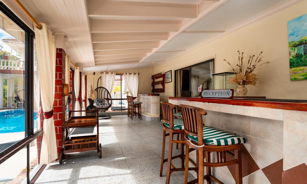 Carana Hilltop Villa - Komplette Villa