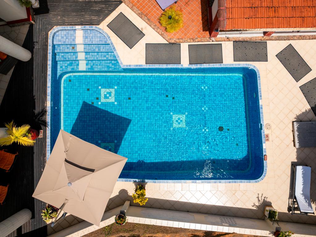 Carana Hilltop Villa - Foto 8