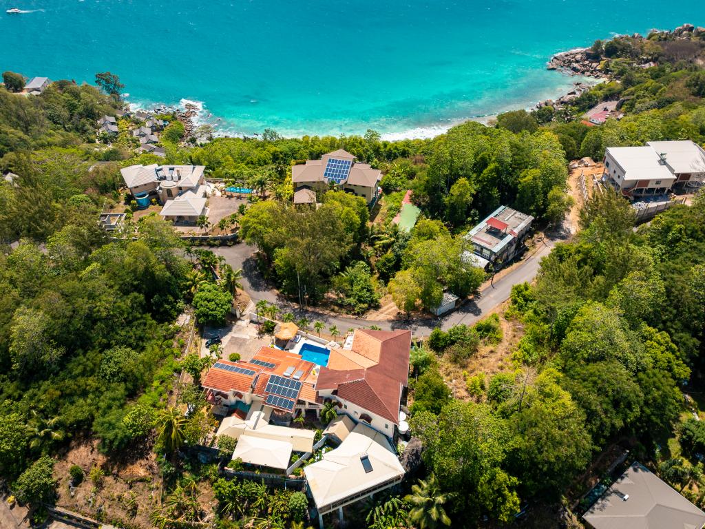 Carana Hilltop Villa - Foto 4