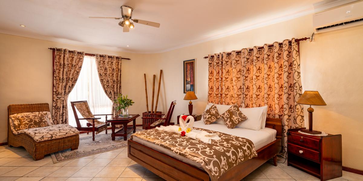 Carana Hilltop Villa - Whole Villa