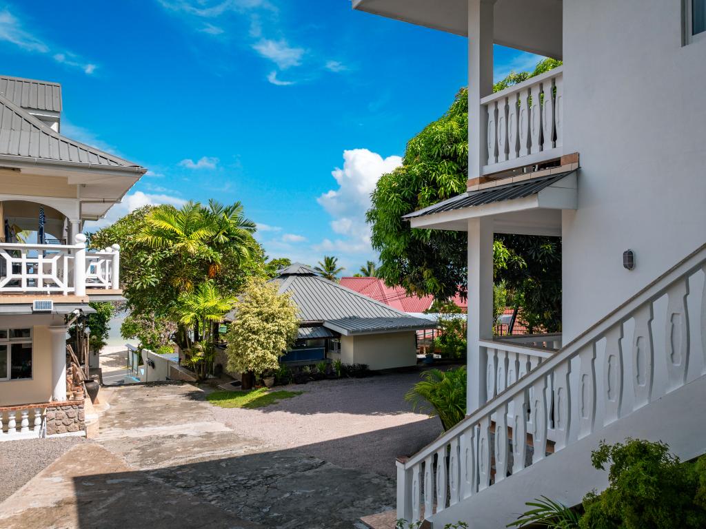 The Diver's Lodge - Photo 9