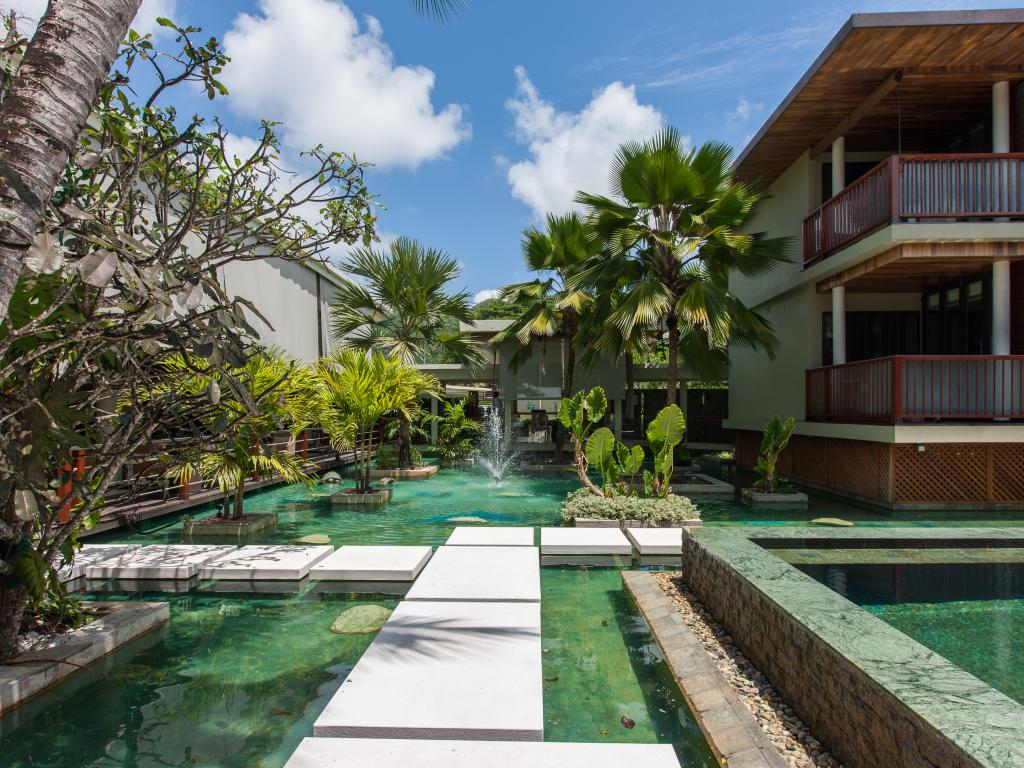 Dhevatara Beach Hotel - Photo 5