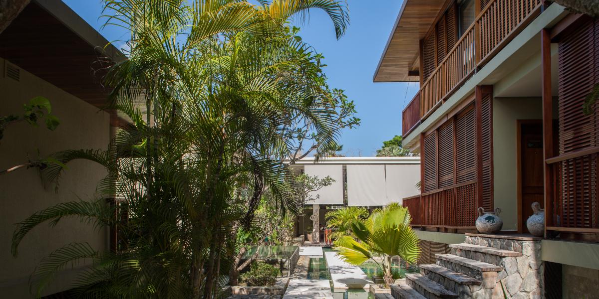 Dhevatara Beach Hotel