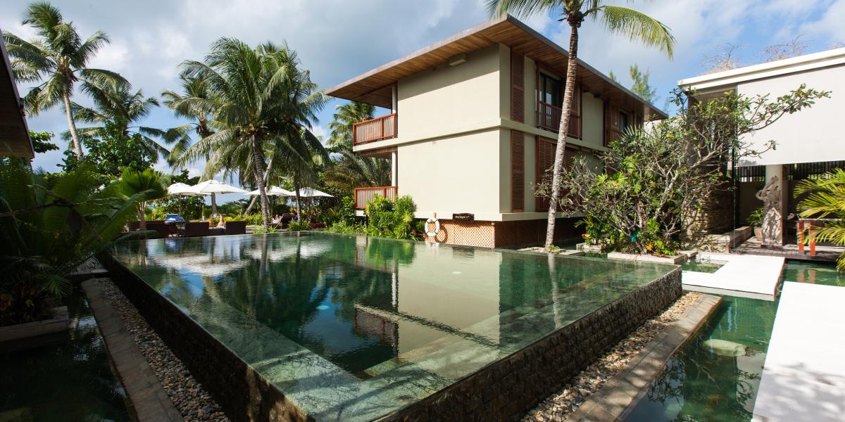 Dhevatara Beach Hotel