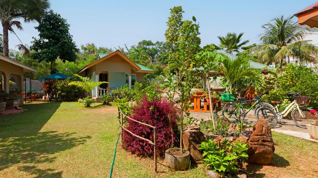 Photo 5: Island Bungalow - La Digue (Seychelles)