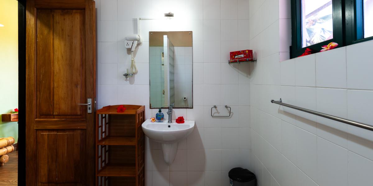 La Kaz Safran - Dreibettzimmer mit Balkon