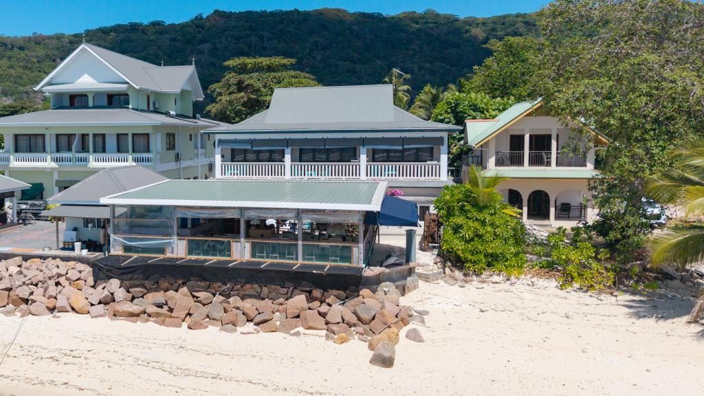 Foto 32: Marie-France Beach Front Apartments - La Digue (Seychelles)