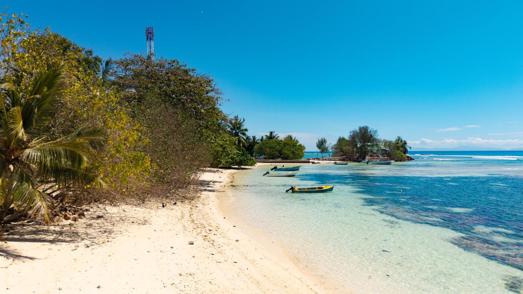 Foto 18: Marie-France Beach Front Apartments - La Digue (Seychelles)