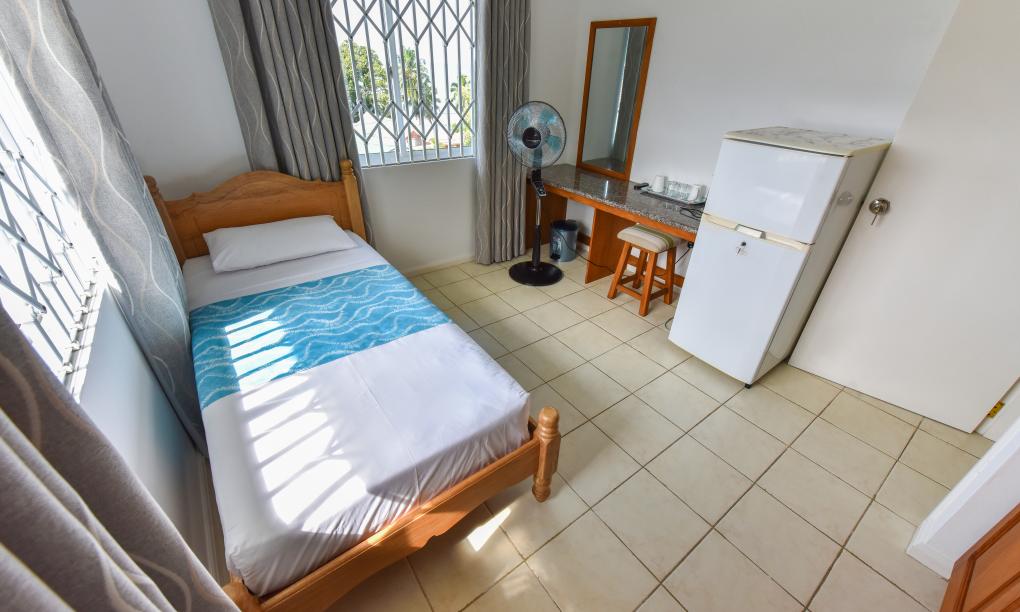 Ocean View Guest House - Top-Floor Standard Room Sea View