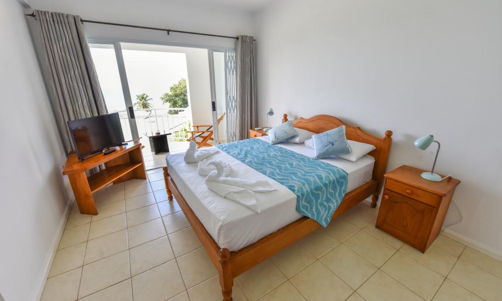 Ocean View Guest House - Top-Floor Standard Room Sea View