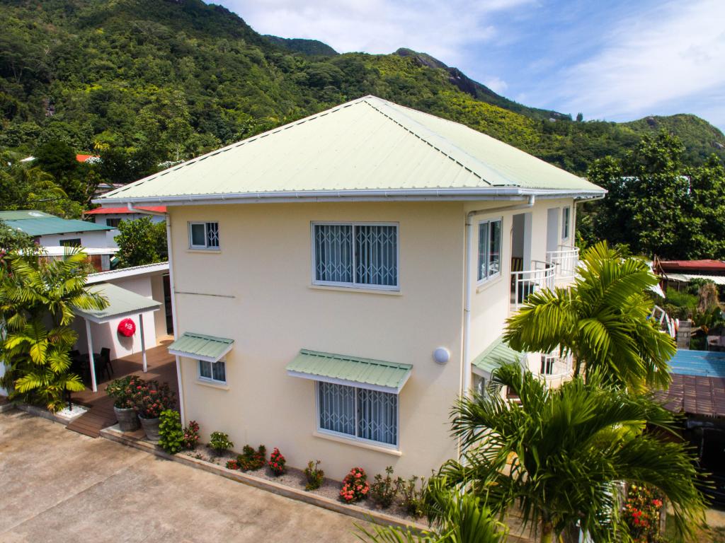 Ocean View Guest House - Photo 5