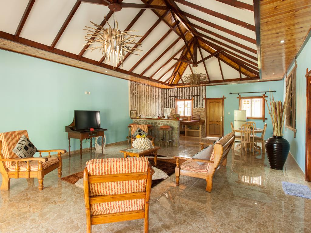 Elje Villa - Photo 3