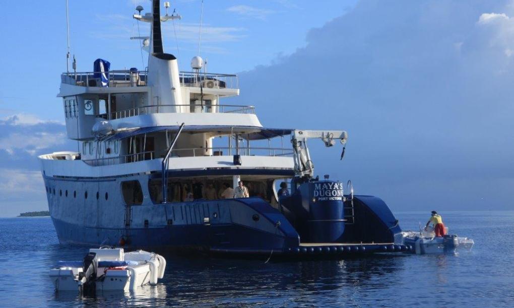 Silhouette Aldabra Expeditions