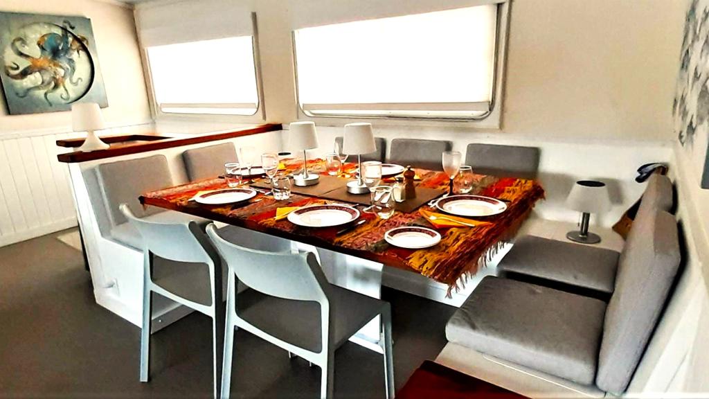 Photo 58: Silhouette Aldabra Expeditions - Seychelles (Seychelles)