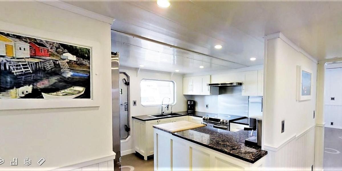 Silhouette Aldabra Expeditions