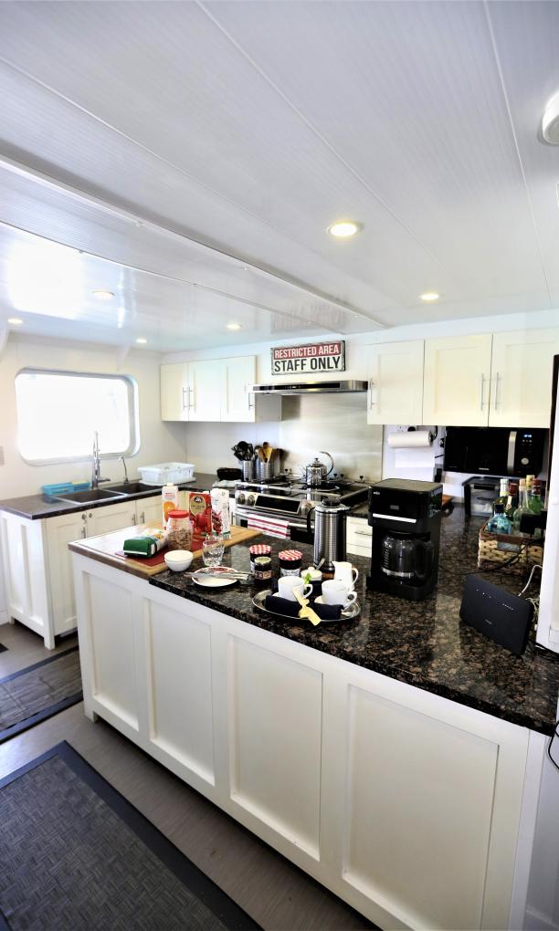 Silhouette Aldabra Expeditions