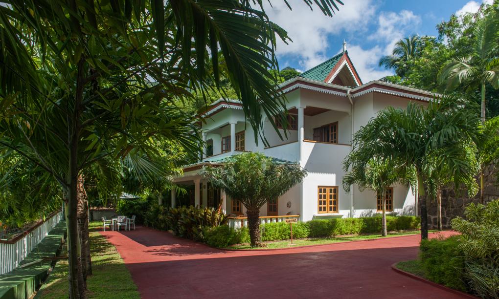 La Fontaine Holiday Apartments and Villas