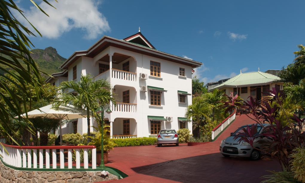 La Fontaine Holiday Apartments and Villas