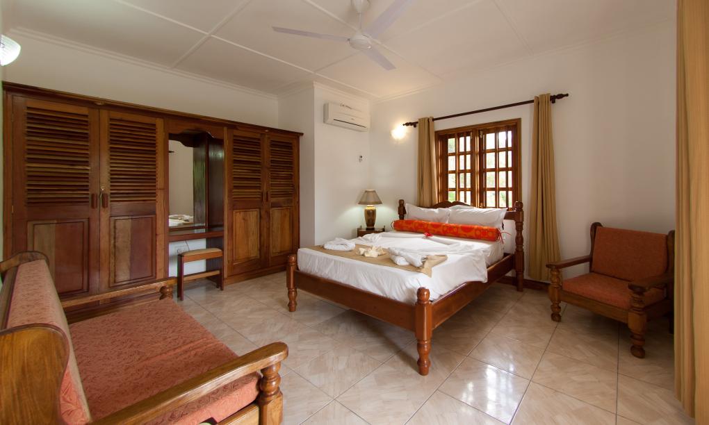 La Fontaine Holiday Apartments and Villas - Four-Bedroom Villa