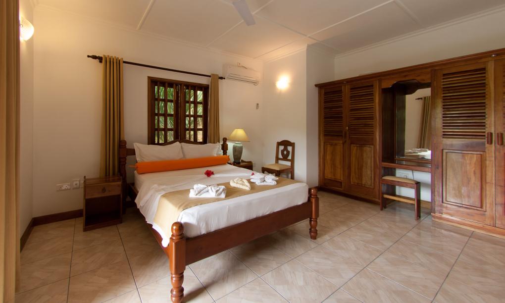 La Fontaine Holiday Apartments and Villas - Four-Bedroom Villa