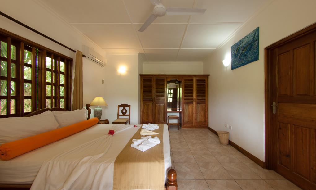 La Fontaine Holiday Apartments and Villas - Four-Bedroom Villa