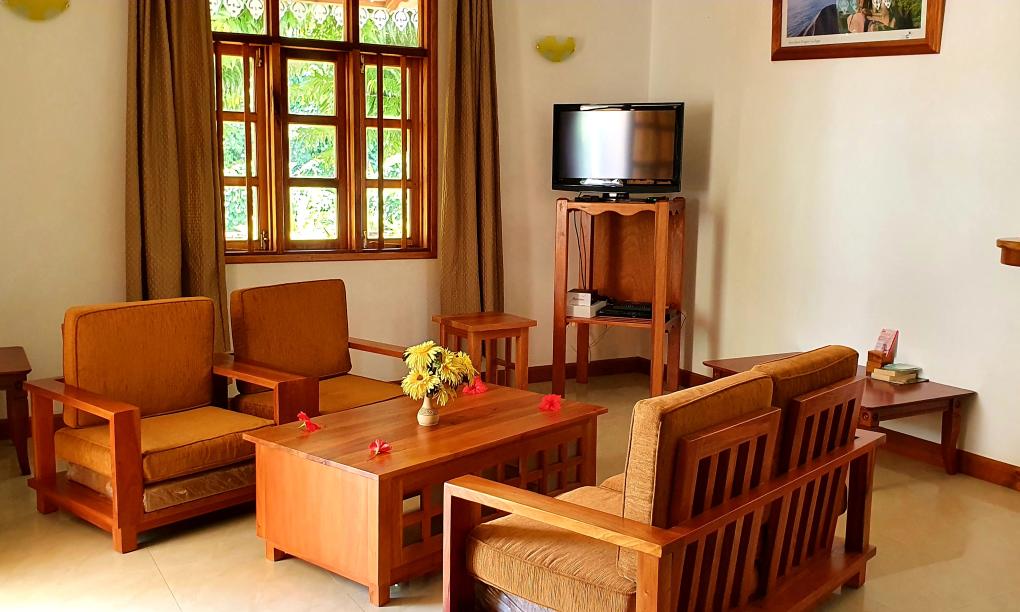 La Fontaine Holiday Apartments and Villas - Three-Bedroom Villa