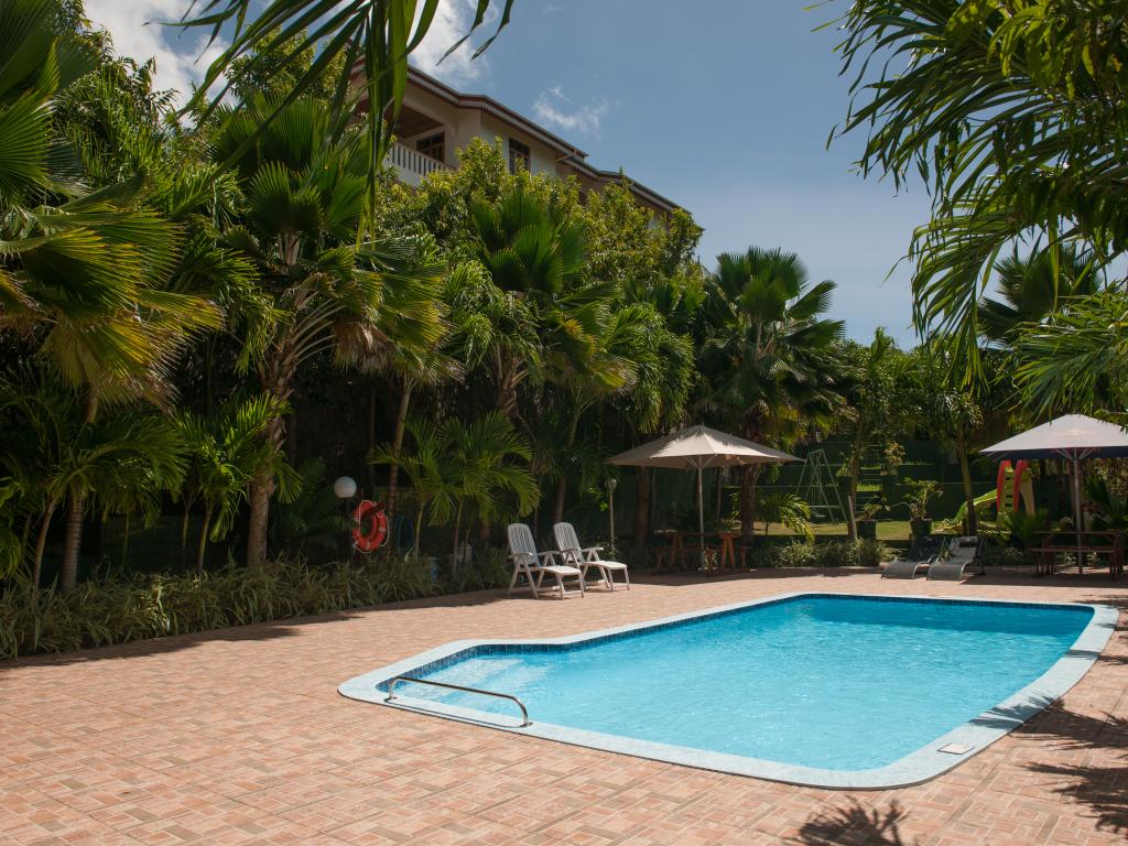 La Fontaine Holiday Apartments and Villas - Photo 7