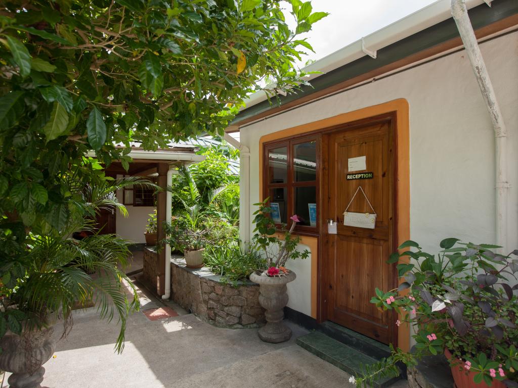 South Point Chalets - Photo 5