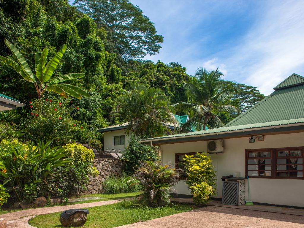 South Point Chalets - Photo 3