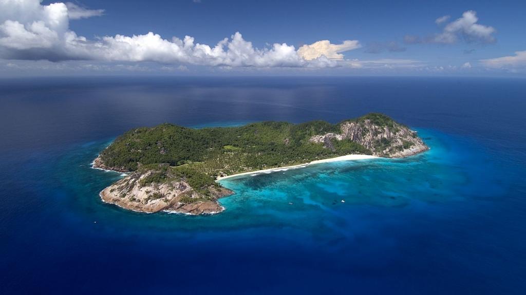 Photo 2: North Island Seychelles - North Island (Seychelles)