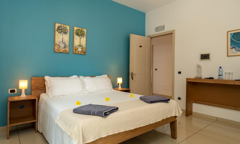 Villa Roscia - Family Standard Room with Balcony