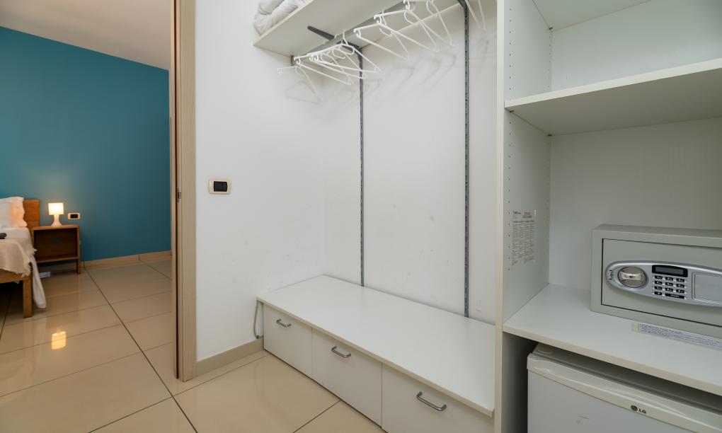 Villa Roscia - Family Standard Room with Balcony