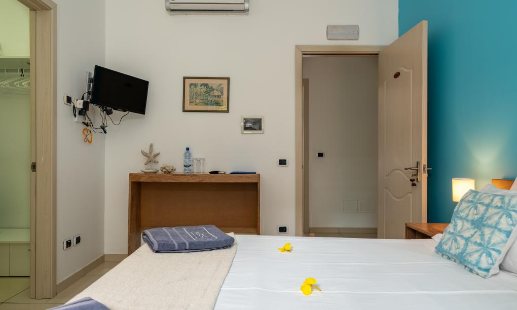 Villa Roscia - Standard Room with Balcony