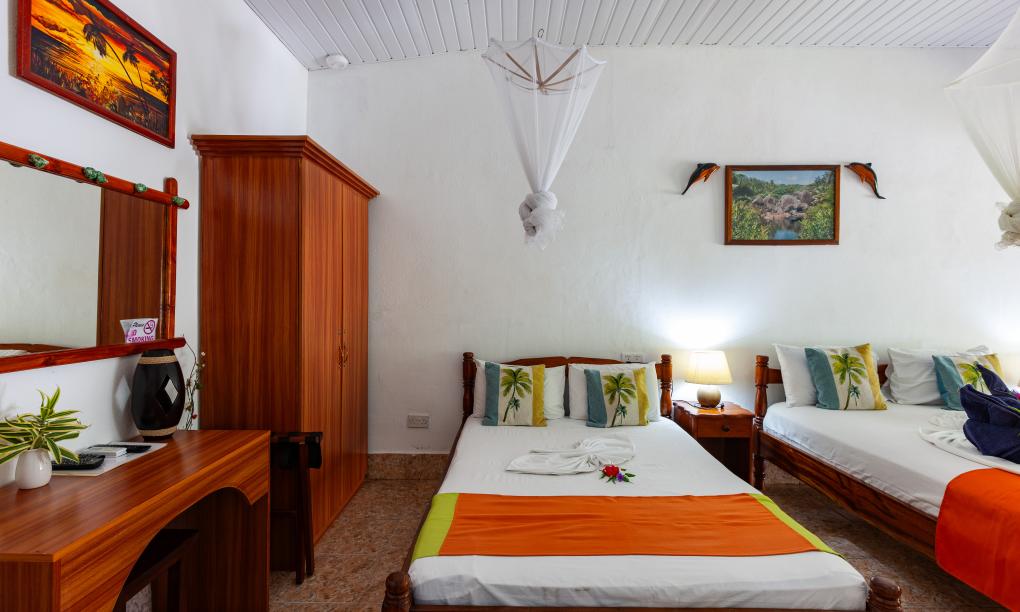 Rising Sun Guesthouse - Triple Standard Room