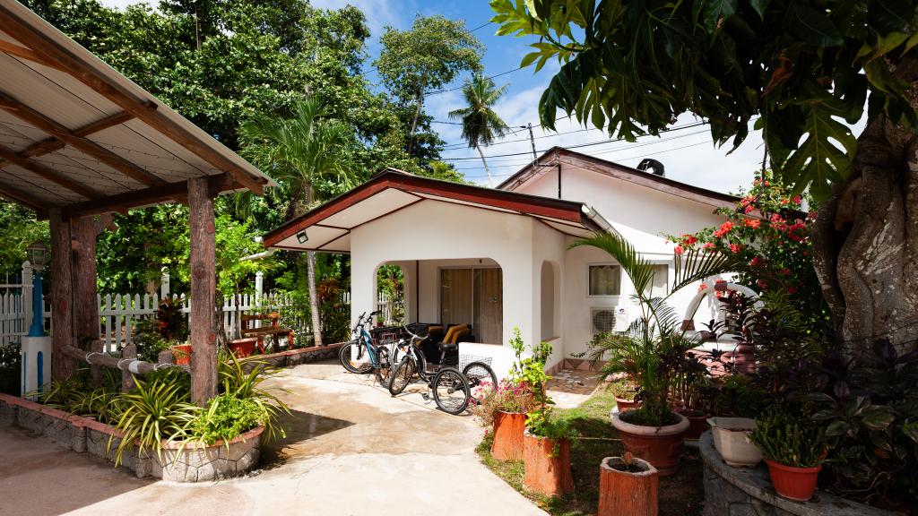 Foto 14: Rising Sun Guesthouse - La Digue (Seychellen)