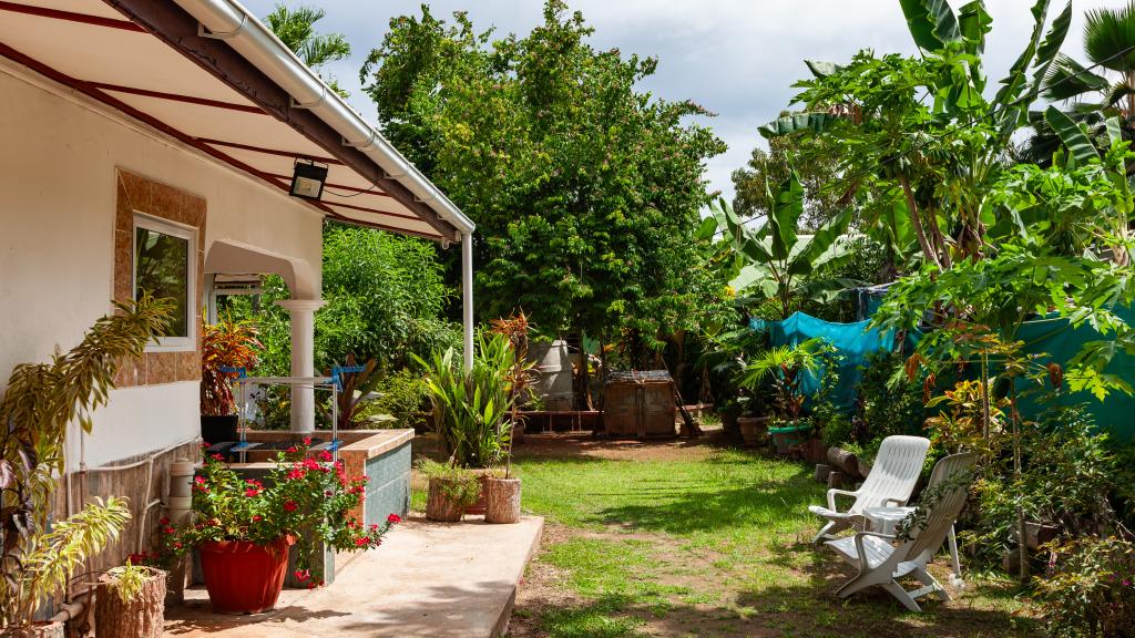 Foto 13: Rising Sun Guesthouse - La Digue (Seychellen)
