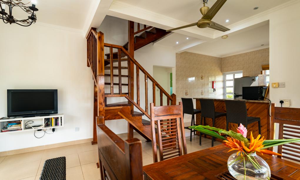 Captain's Villa - 2-Bedroom Suite - Swan